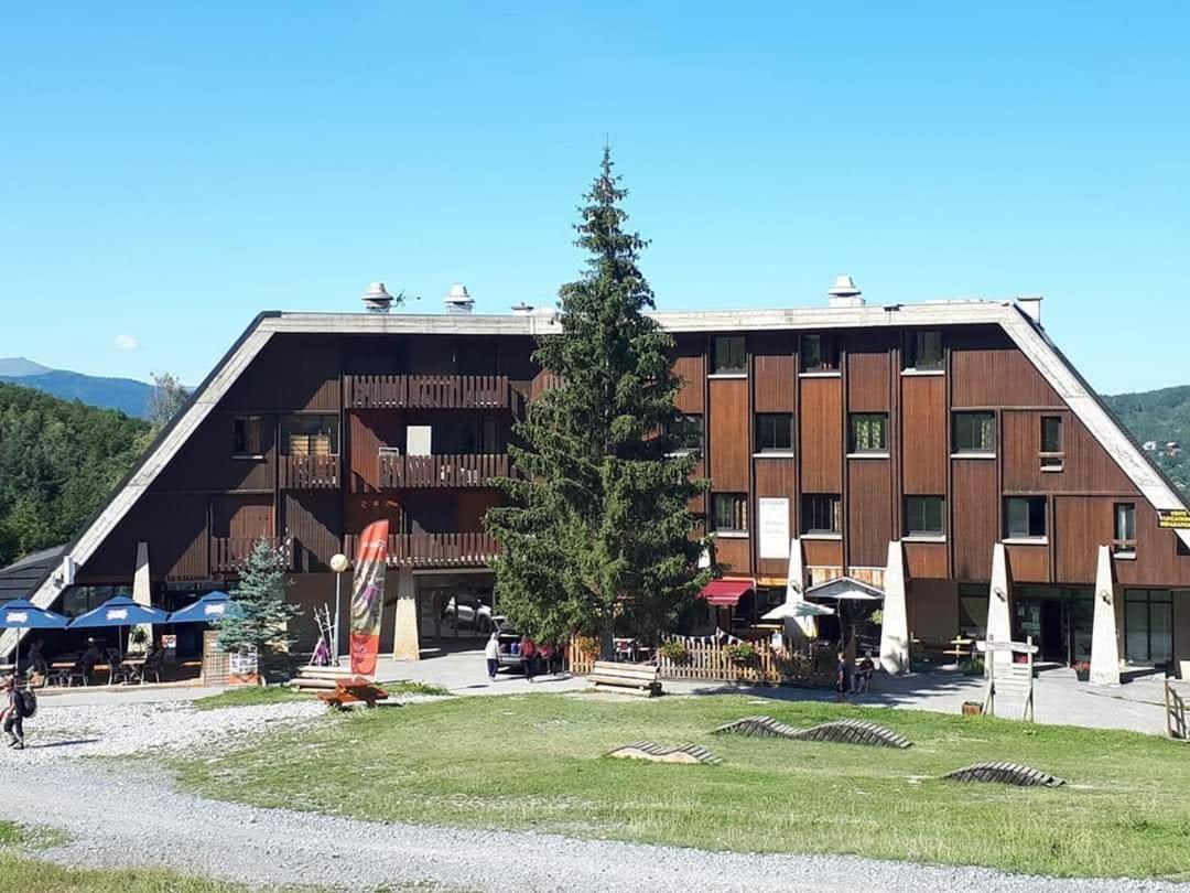 Hotel Saint Jean Montclar  Exterior foto